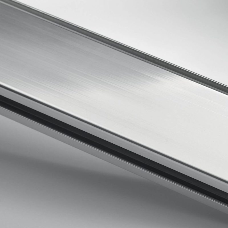 Polished anodized aluminium